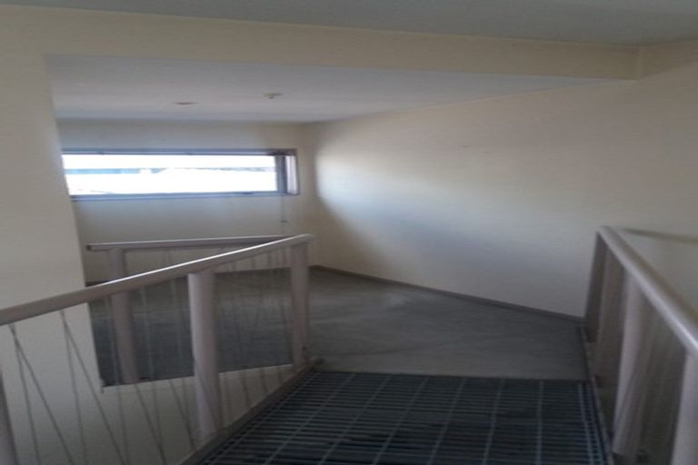 Photo of property in 9/17 Adelaide Road, Mount Cook, Wellington, 6021