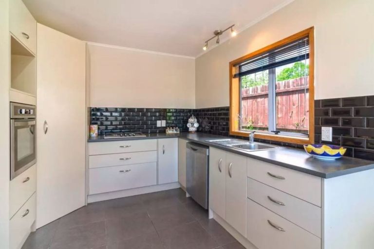 Photo of property in 33 Selwyn Road, Lynmore, Rotorua, 3010