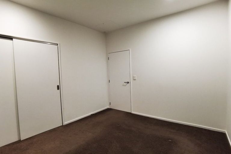 Photo of property in 106/102 Pakuranga Road, Pakuranga, Auckland, 2010