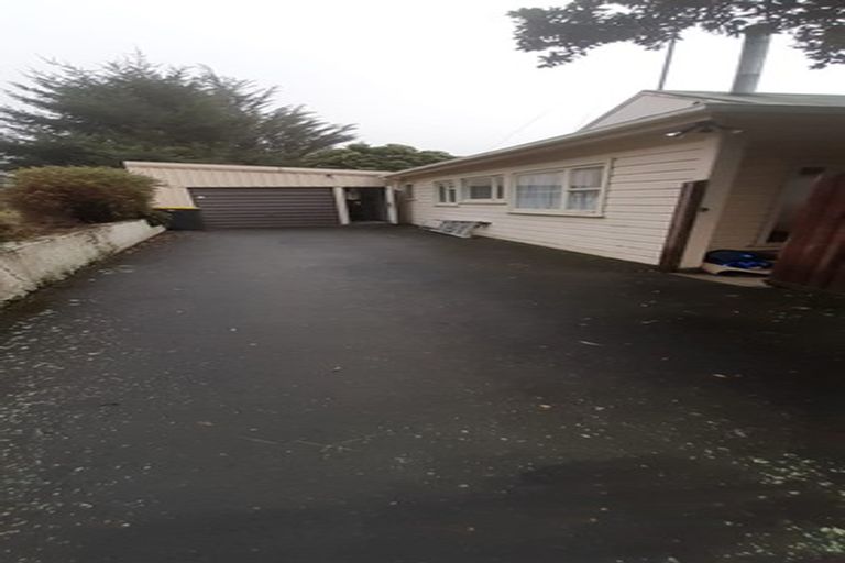 Photo of property in 18 Dickson Street, Macandrew Bay, Dunedin, 9014