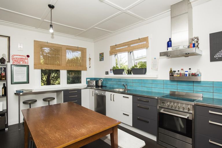 Photo of property in 215 Ormond Road, Mangapapa, Gisborne, 4010
