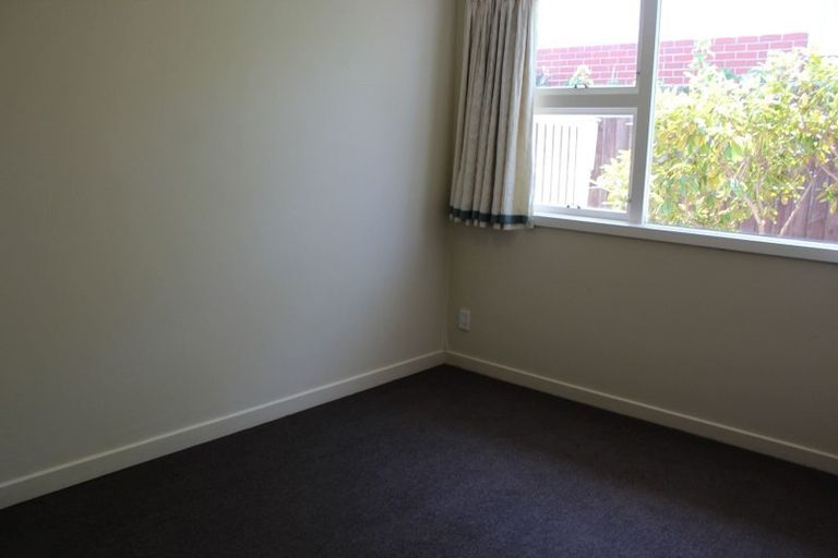 Photo of property in 92 Eglinton Road, Mornington, Dunedin, 9011