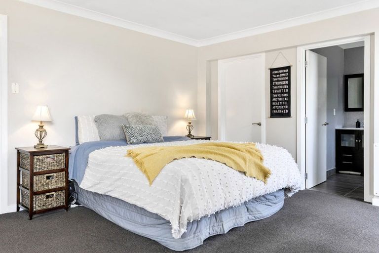 Photo of property in 72 Ridgetop Way, Oruanui, Taupo, 3384