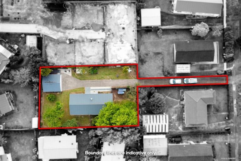 Photo of property in 16 Urlich Drive, Ranui, Auckland, 0612