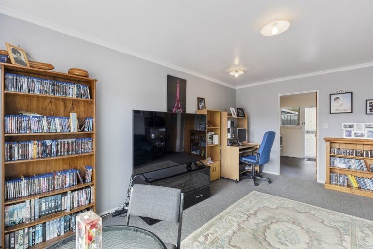 Photo of property in 2/220 Coronation Avenue, Welbourn, New Plymouth, 4310