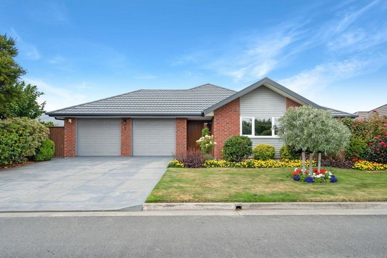 Photo of property in 7 Donovan Place, Aidanfield, Christchurch, 8025