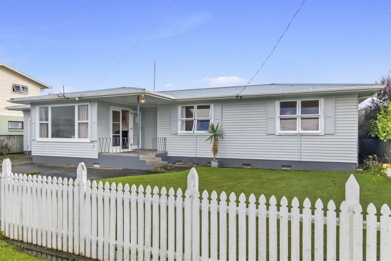 Photo of property in 6 Flora Street, Paeroa, 3600