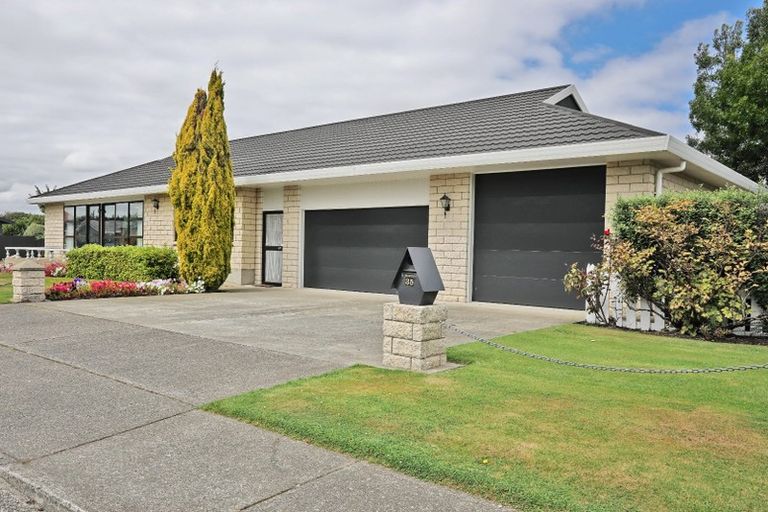 Photo of property in 35 Vogel Street, Waikiwi, Invercargill, 9810