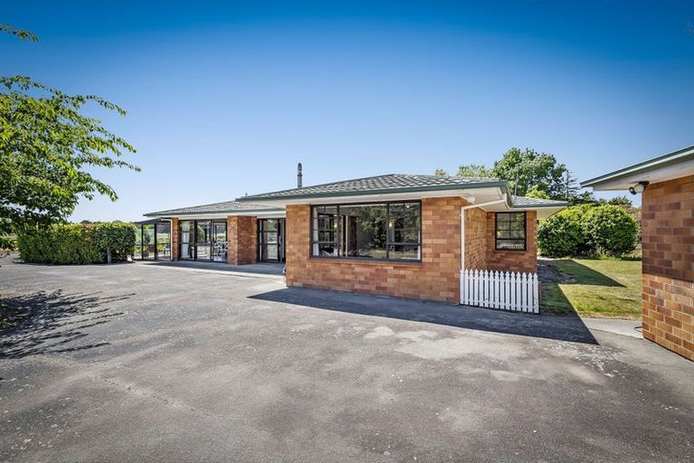 Photo of property in 704 Hawkins Road, Marshland, Christchurch, 8051