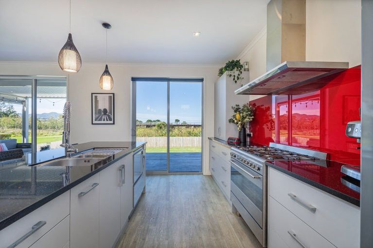 Photo of property in 273 Cook Drive, Whitianga, 3510