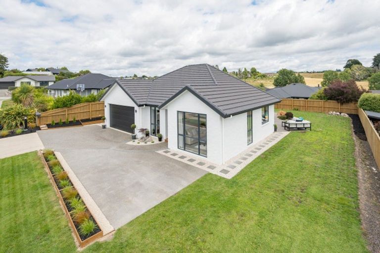 Photo of property in 12 Koi Crescent, Mapua, 7005