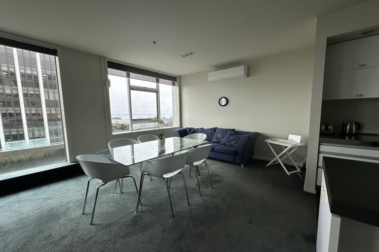Photo of property in 22 Liardet Apartments, 22 Liardet Street, New Plymouth, 4310