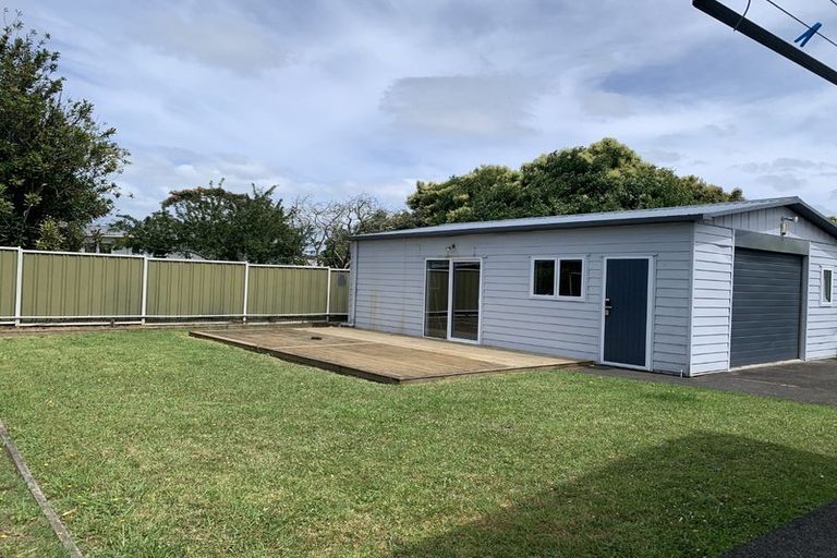 Photo of property in 18 Mckean Avenue, Manurewa, Auckland, 2102