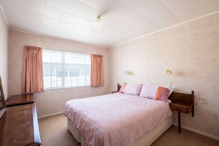 Photo of property in 19a Wallath Road, Westown, New Plymouth, 4310