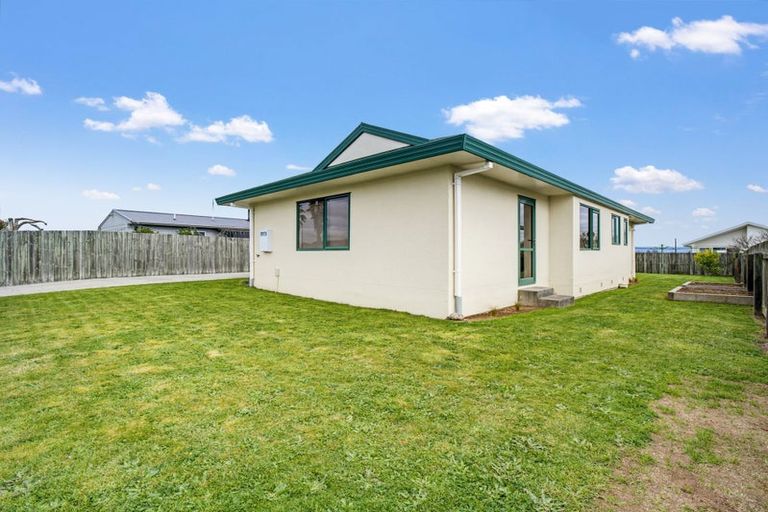 Photo of property in 17 Mansfield Road, Owhata, Rotorua, 3010