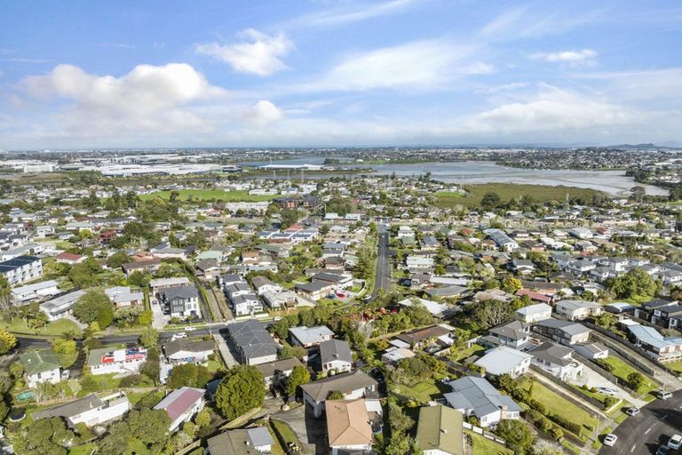 Photo of property in 46 Cardiff Road, Pakuranga, Auckland, 2010