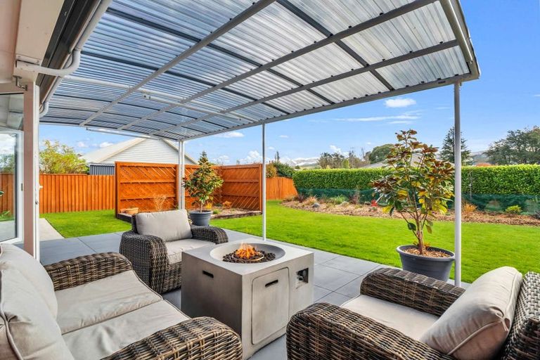 Photo of property in 4 Stonebridge Lane, Oxford, 7430