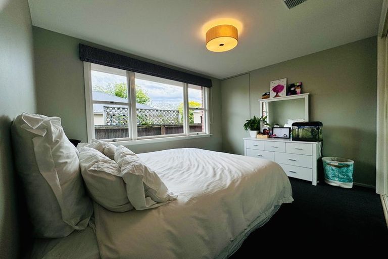 Photo of property in 21 Larch Place, Casebrook, Christchurch, 8051