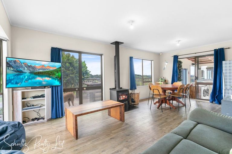 Photo of property in 178 Heatley Road, Whakapirau, Maungaturoto, 0583