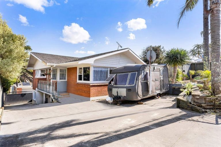 Photo of property in 27 Andrew Road, Howick, Auckland, 2010