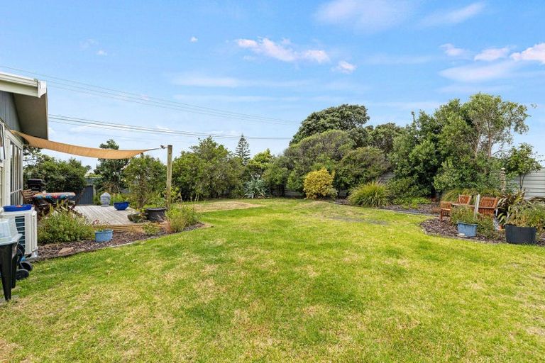 Photo of property in 24 Hood Street, Castlecliff, Whanganui, 4501