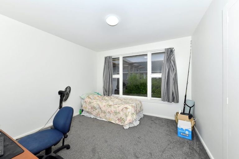 Photo of property in 39 Kathleen Crescent, Hornby, Christchurch, 8042