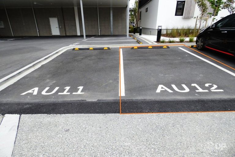 Photo of property in 9/165 Hobsonville Point Road, Hobsonville, Auckland, 0616