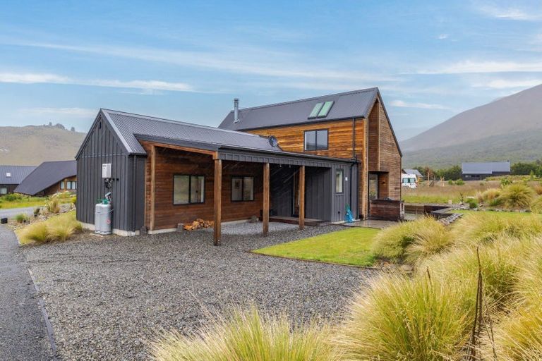 Photo of property in 50 Luge Loop, Castle Hill, 7580