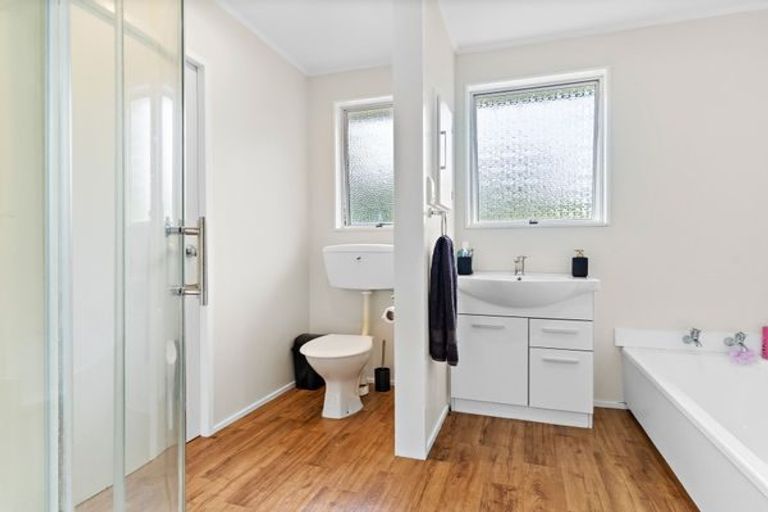 Photo of property in 35 Waite Street, Featherston, 5710