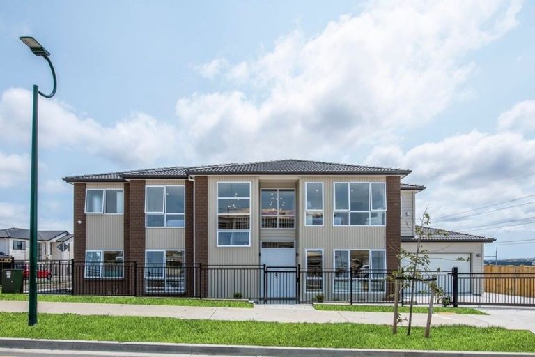 Photo of property in 56 Tir Conaill Avenue, Flat Bush, Auckland, 2019