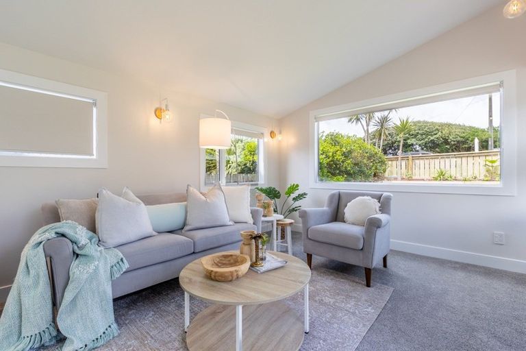 Photo of property in 3b Kowhai Street, Otaki Beach, Otaki, 5512