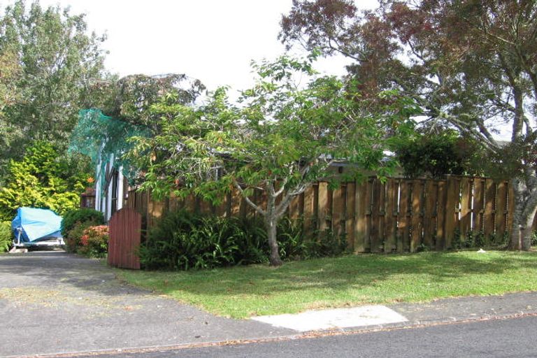 Photo of property in 5 Tallington Crescent, Torbay, Auckland, 0630