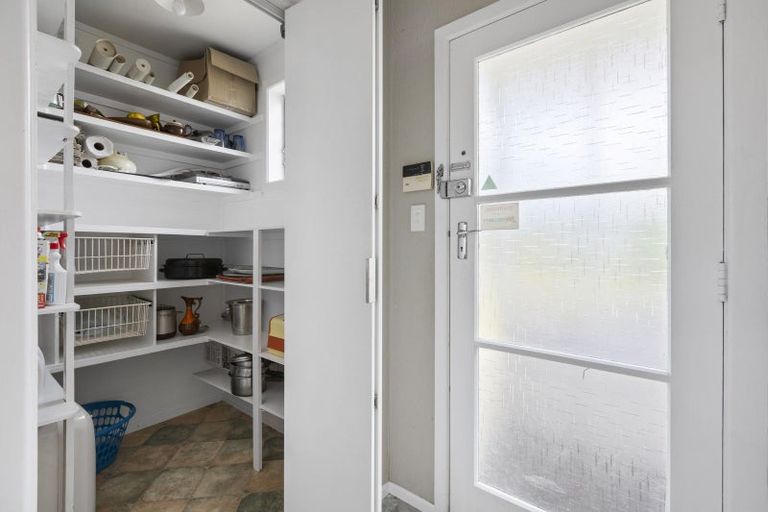 Photo of property in 9 Severn Place, Spotswood, New Plymouth, 4310