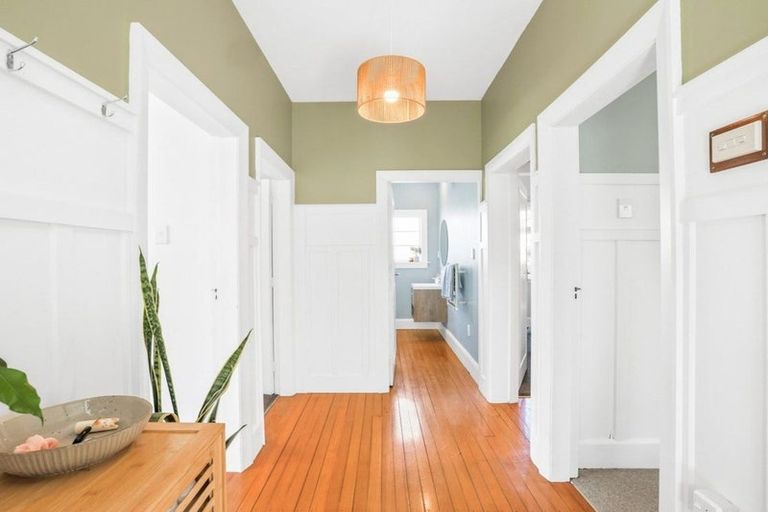 Photo of property in 27 Hillier Place, Spreydon, Christchurch, 8024