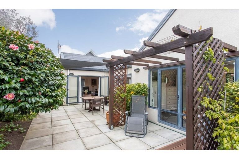 Photo of property in 155a Weston Road, St Albans, Christchurch, 8052