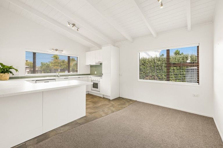 Photo of property in 27 Point Wells Road, Point Wells, Warkworth, 0986