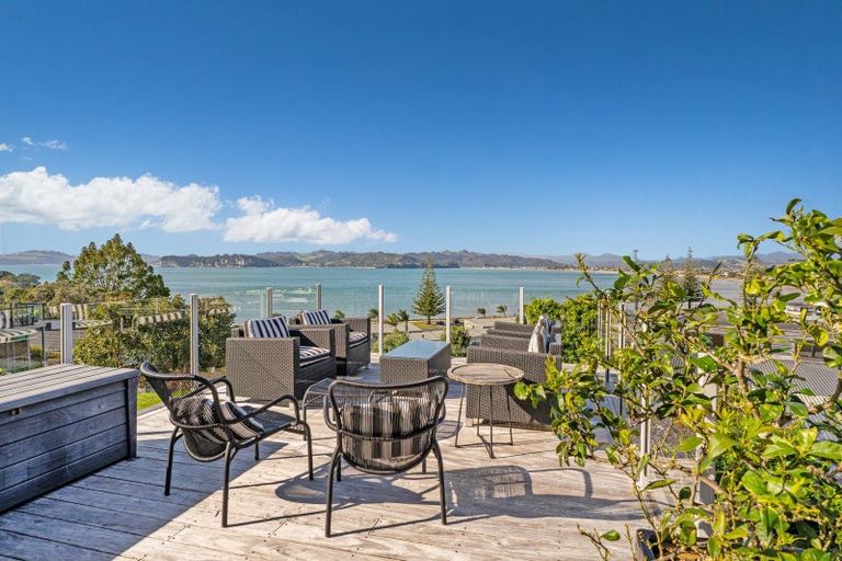 Photo of property in 11 Puriri Place, Whitianga, 3510