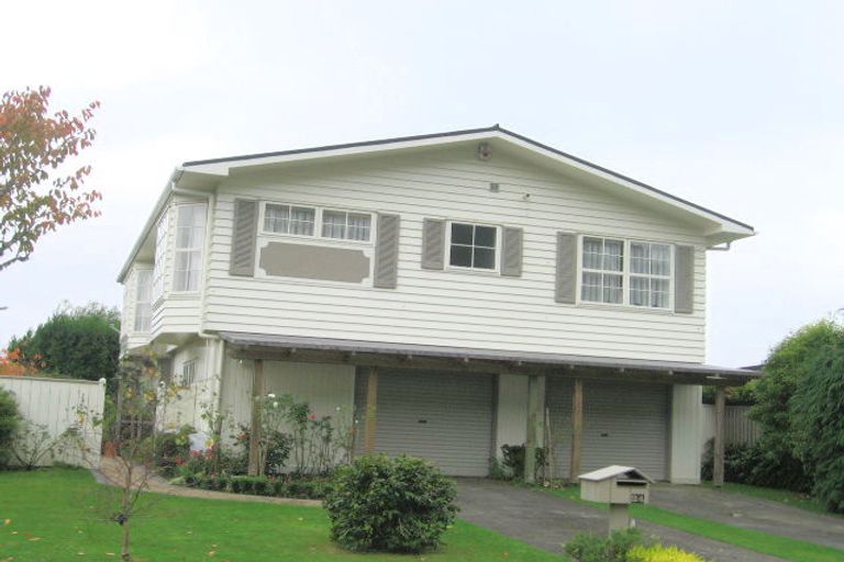 Photo of property in 26 Oriel Avenue, Tawa, Wellington, 5028