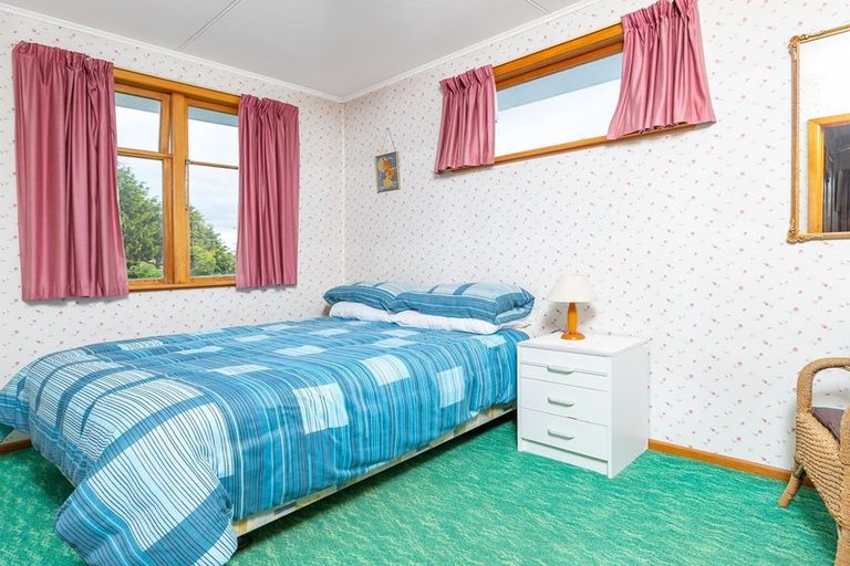 Photo of property in 4 Wavell Crescent, Lansdowne, Masterton, 5810