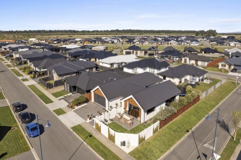 Photo of property in 1 Manaia Street, Pegasus, 7612