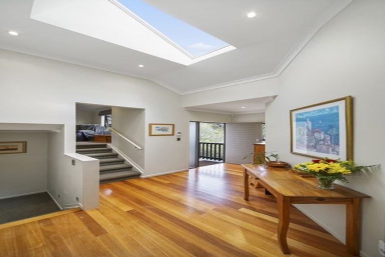 Photo of property in 29 Woodview Rise, Botany Downs, Auckland, 2010