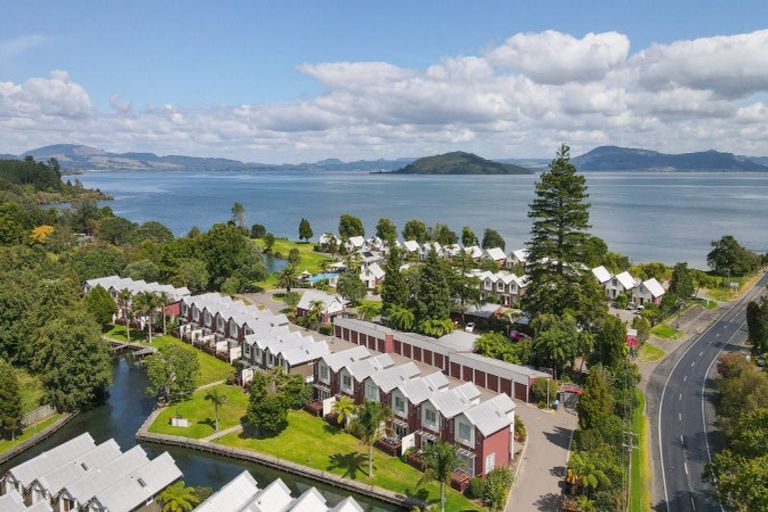 Photo of property in 13/1420 Hamurana Road, Mourea, Rotorua, 3074