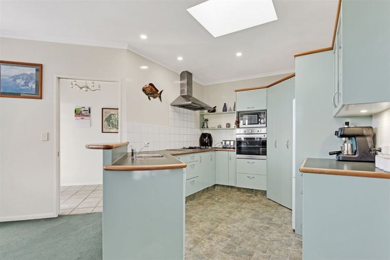 Photo of property in 18 Orpington Place, Stoke, Nelson, 7011