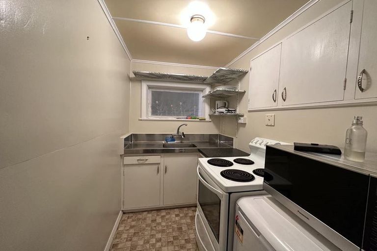 Photo of property in 63 Norton Park Avenue, Fairfield, Lower Hutt, 5011