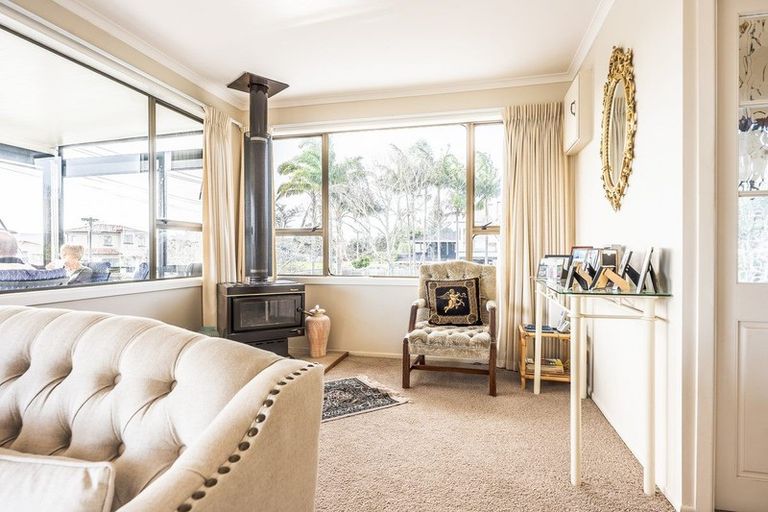 Photo of property in 74 Laurence Street, Manly, Whangaparaoa, 0930