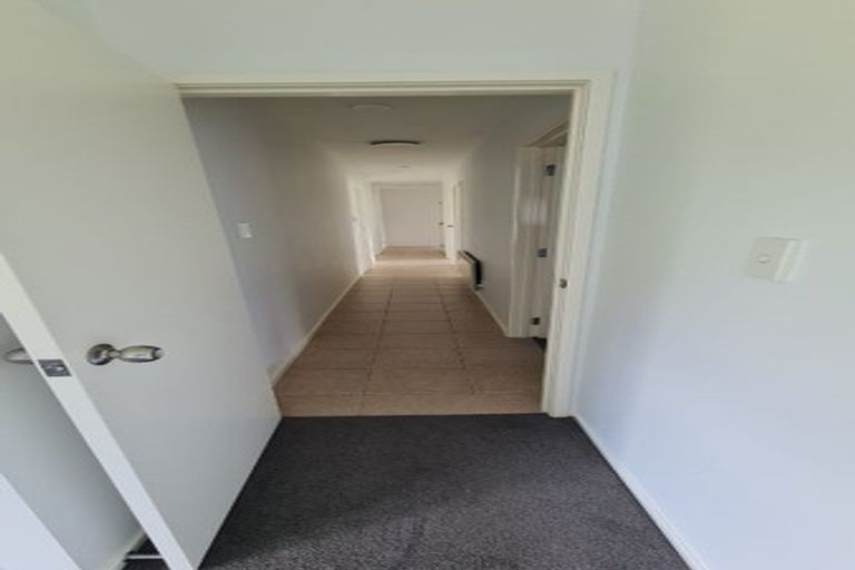 Photo of property in 10 Trust Place, Sunnyhills, Auckland, 2010