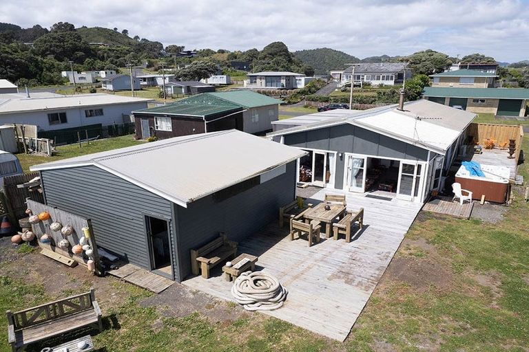 Photo of property in 8 Point Road, Mokau, 4376