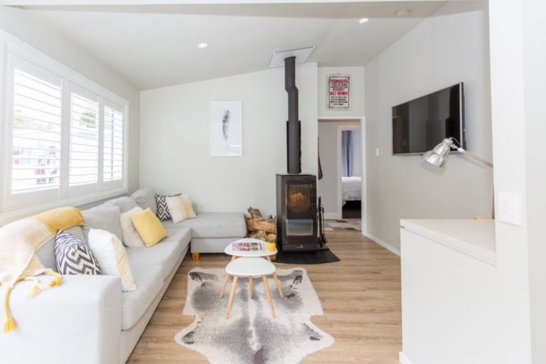 Photo of property in 38 Stoke Street, Sumner, Christchurch, 8081