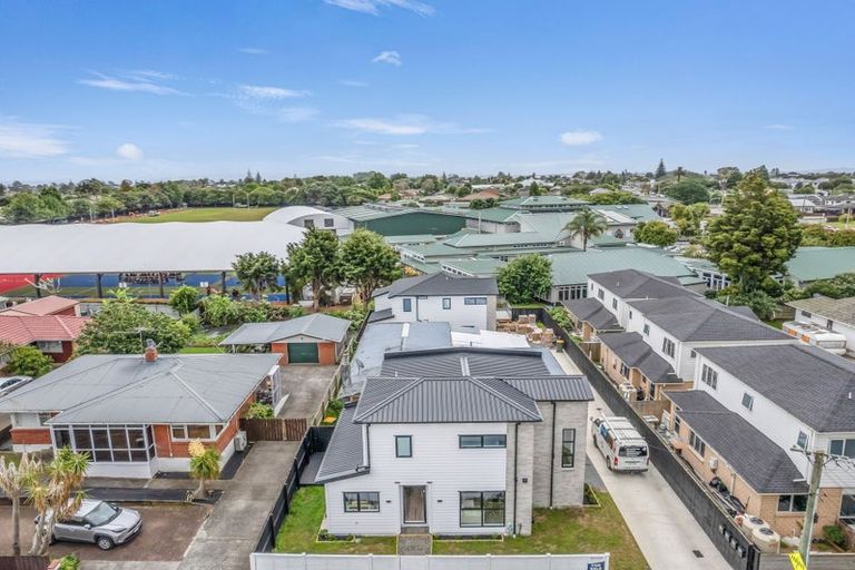 Photo of property in 56 Mckean Avenue, Manurewa, Auckland, 2102