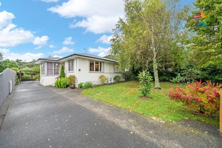 Photo of property in 5 Kowhai Street, Wainuiomata, Lower Hutt, 5014